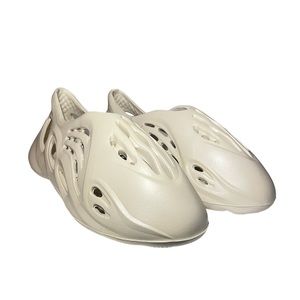 Rubber Foam Sandal Runners Unisex SIZE 7.5MEN // 9.5WOMEN